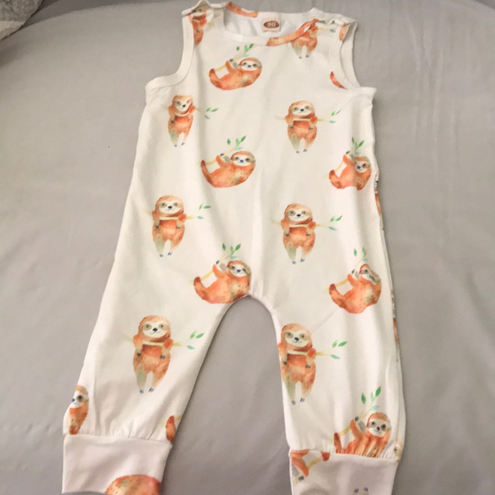 Baby Sloth Outfit 12 months- never worn